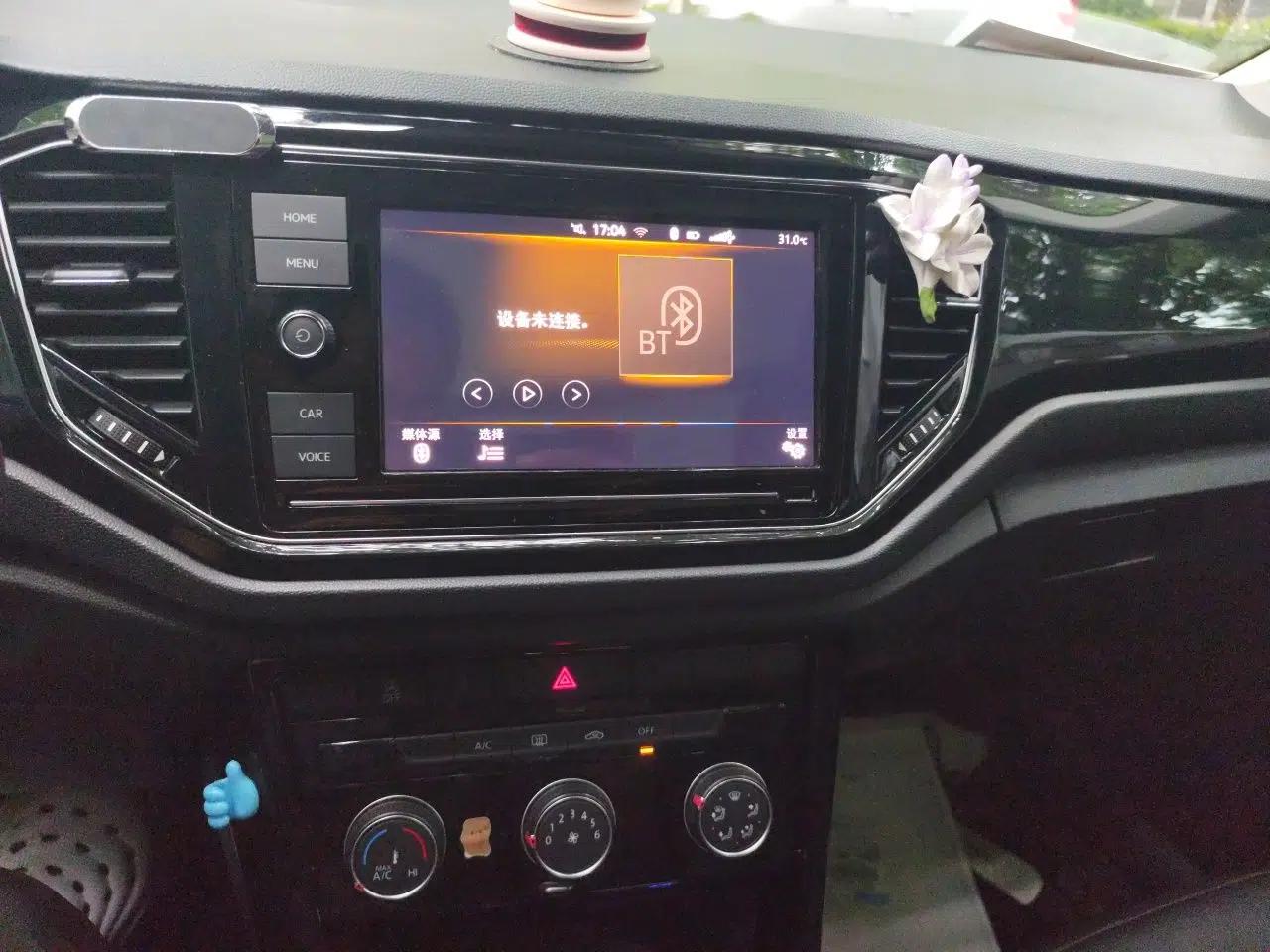 Volkswagen T-ROC 2020 280TSI DSG Two-Wheel-Drive Luxury Version — миниатюра 13