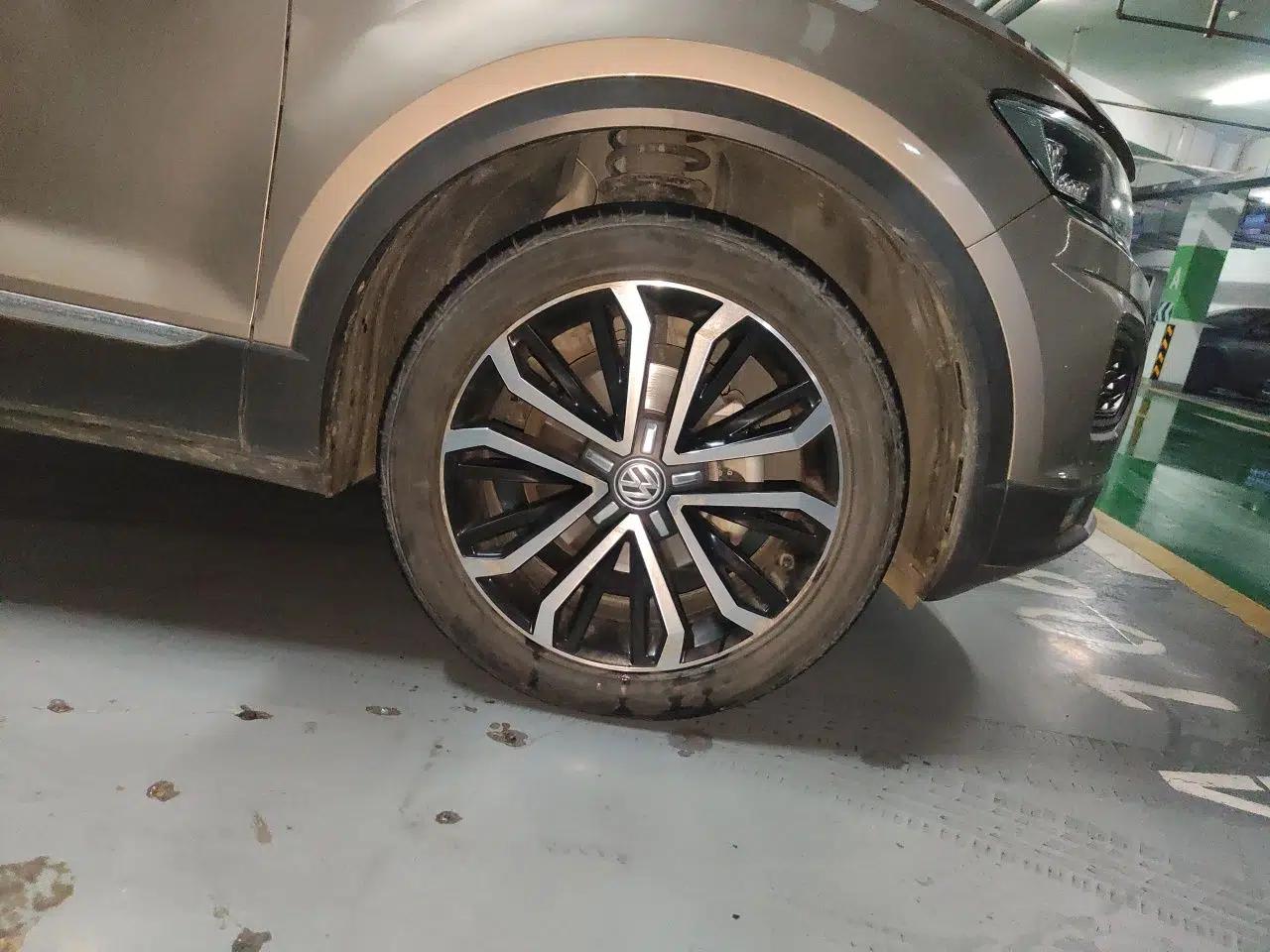 Volkswagen T-ROC 2020 280TSI DSG Two-Wheel Drive Comfort Version — миниатюра 8
