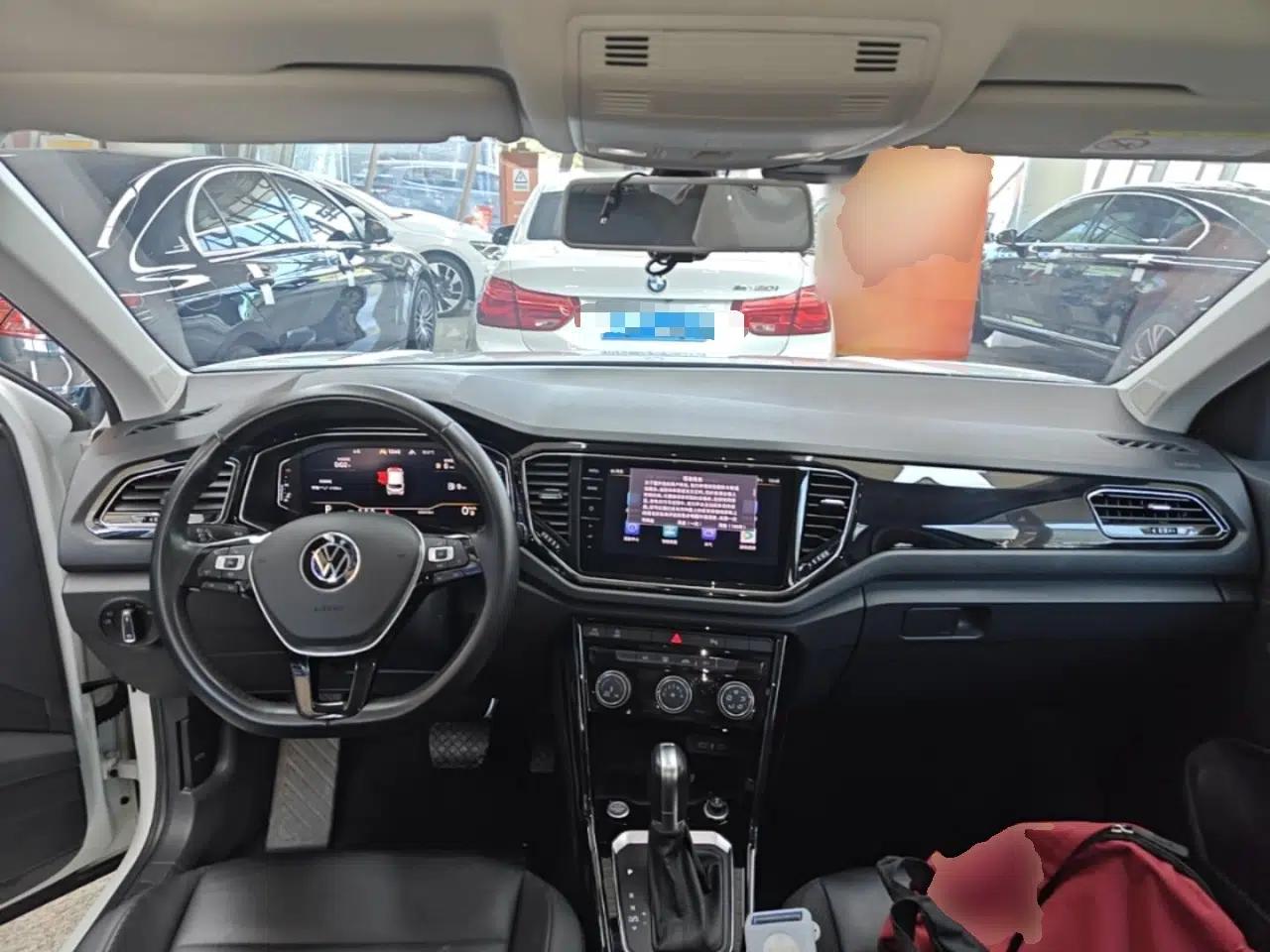 Volkswagen T-ROC 2022 280TSI DSG Two-Wheel Drive Elite PLUS — миниатюра 12