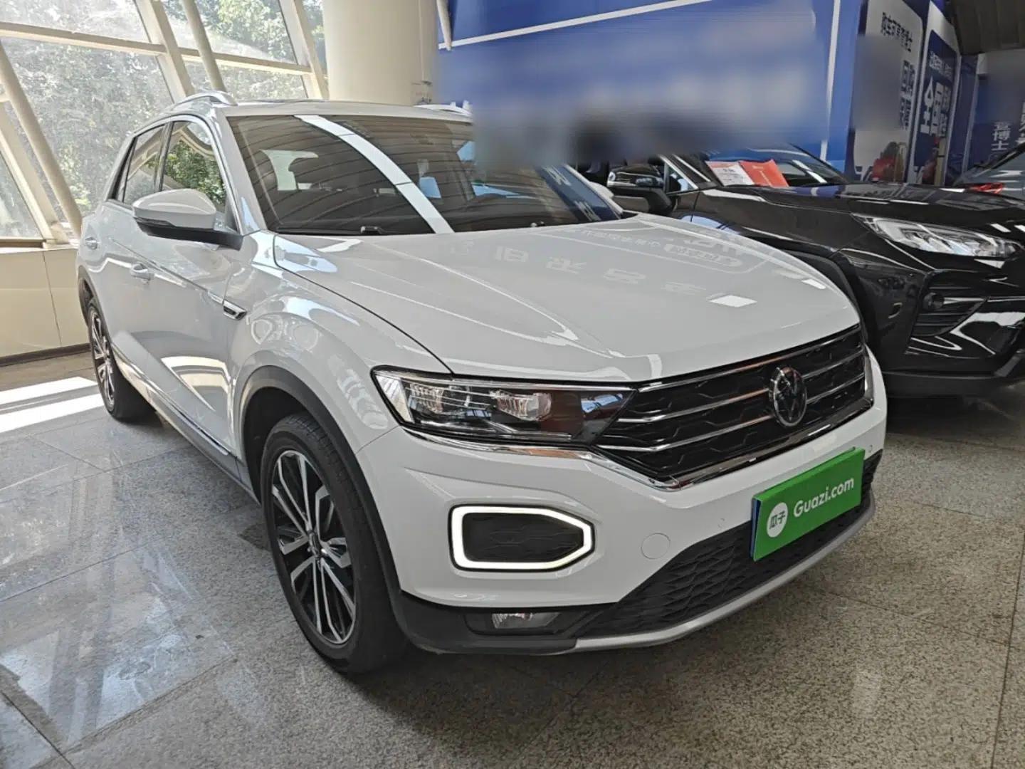 Volkswagen T-ROC 2022 280TSI DSG Two-Wheel Drive Elite PLUS — миниатюра 3