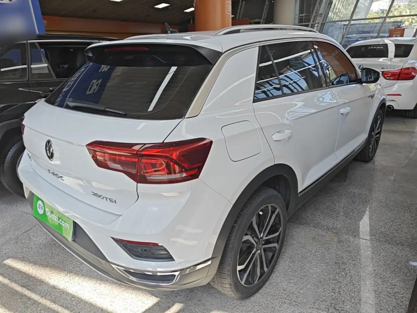 Volkswagen T-ROC 2022 280TSI DSG Two-Wheel Drive Elite PLUS — миниатюра 6