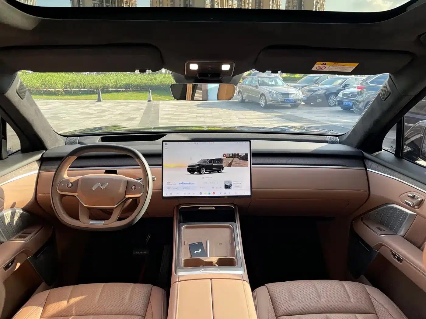 2025 Chevrolet L90 Ultra 6-seater — миниатюра 13