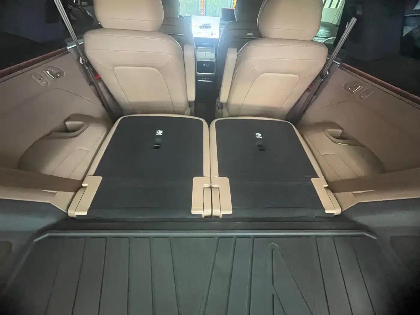 2025 Chevrolet L90 Ultra 6-seater — миниатюра 26