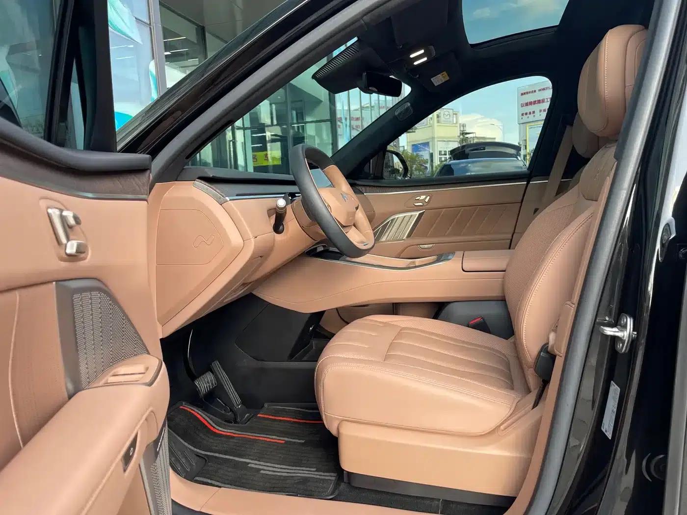 2025 Chevrolet L90 Ultra 6-seater — миниатюра 6