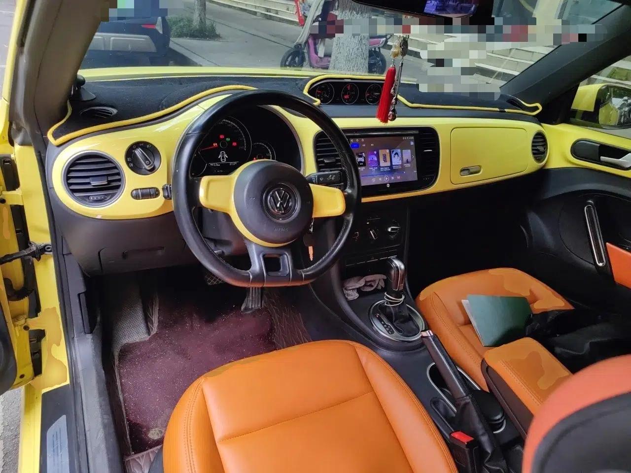 Volkswagen Beetle 2013 1.2TSI Fashion Edition — миниатюра 9