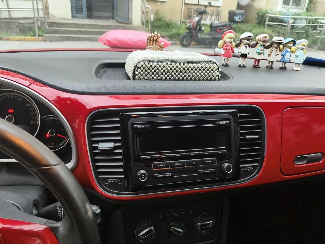 Volkswagen Beetle 2014 1.2TSI Comfort Model — миниатюра 13