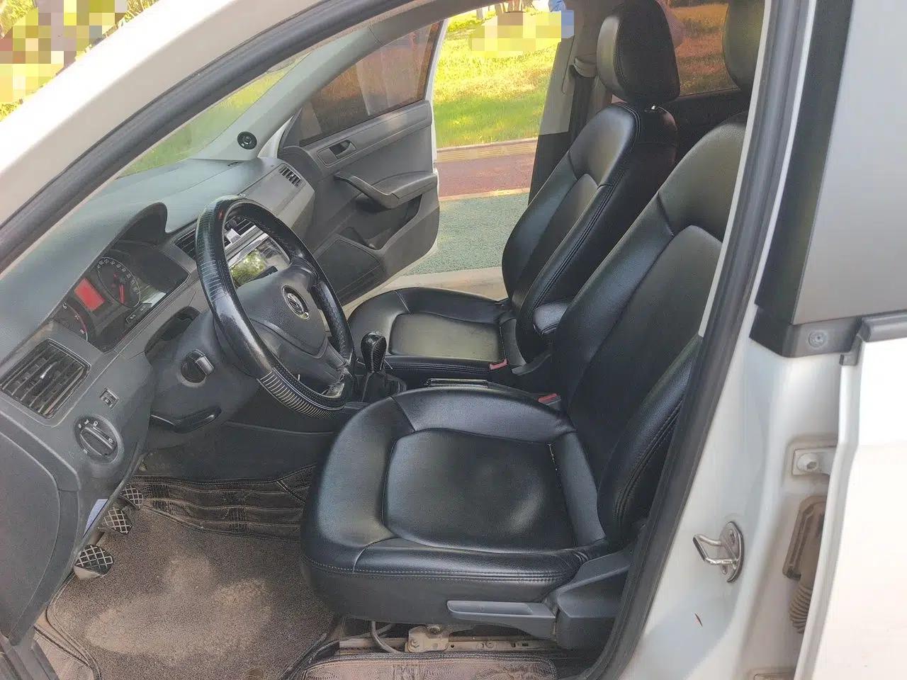 Volkswagen Santana 2016 1.4L Manual Fashion Edition — миниатюра 15