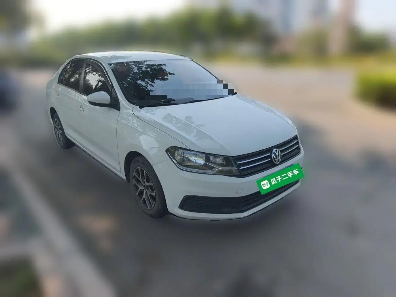 Volkswagen Santana 2016 1.4L Manual Fashion Edition — миниатюра 3