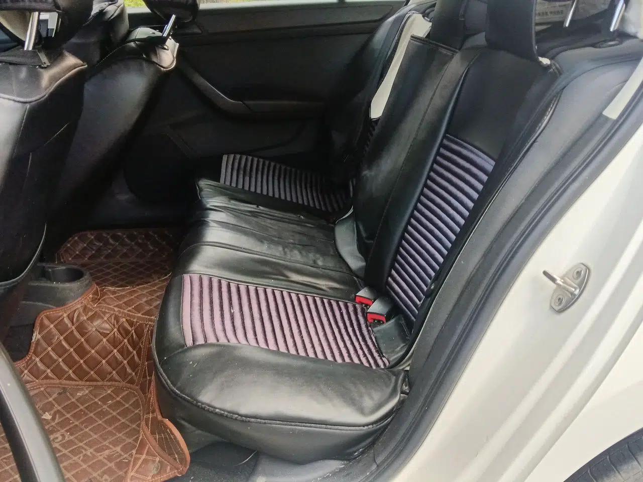 Volkswagen Santana 2016 1.6L Manual Fashion Edition — миниатюра 17