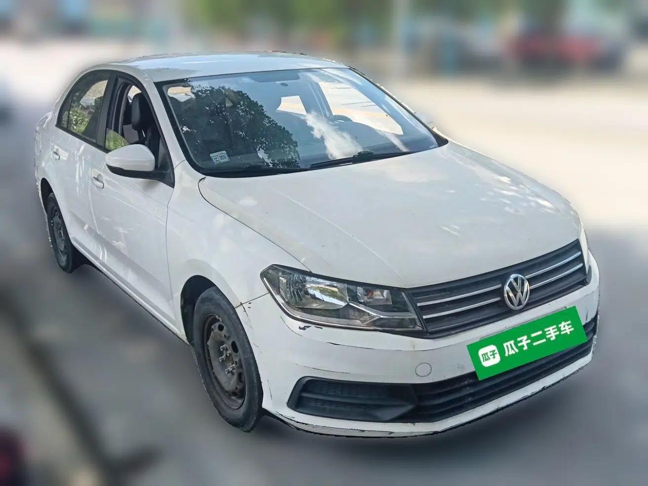 Volkswagen Santana 2016 1.6L Manual Fashion Edition — миниатюра 3