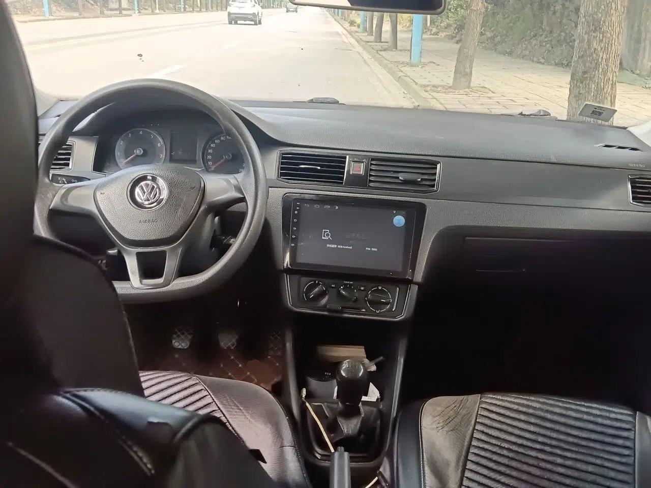 Volkswagen Santana 2016 1.6L Manual Fashion Edition — миниатюра 9
