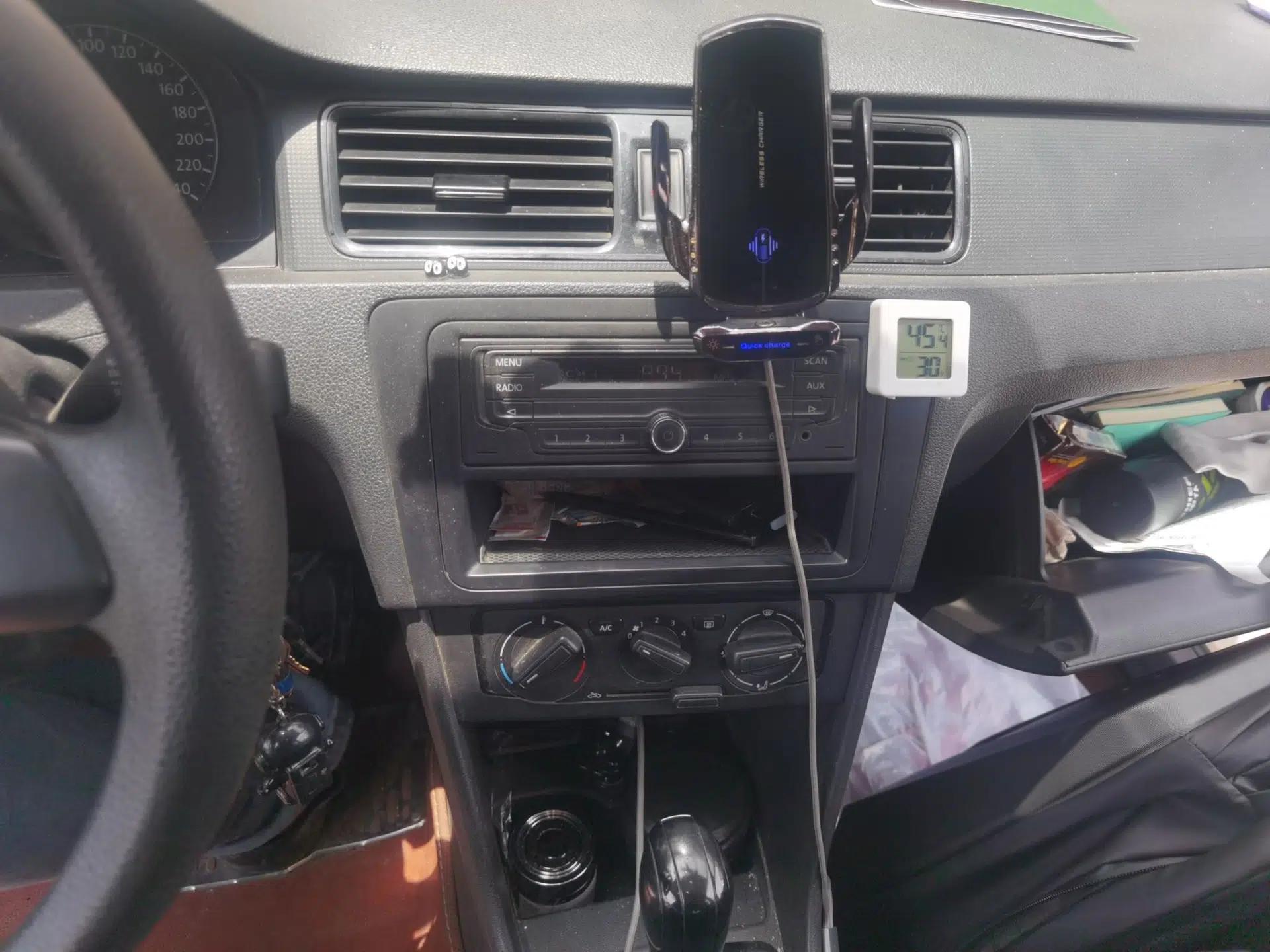 Volkswagen Santana 2013 1.6L Automatic Fashion Edition — миниатюра 13