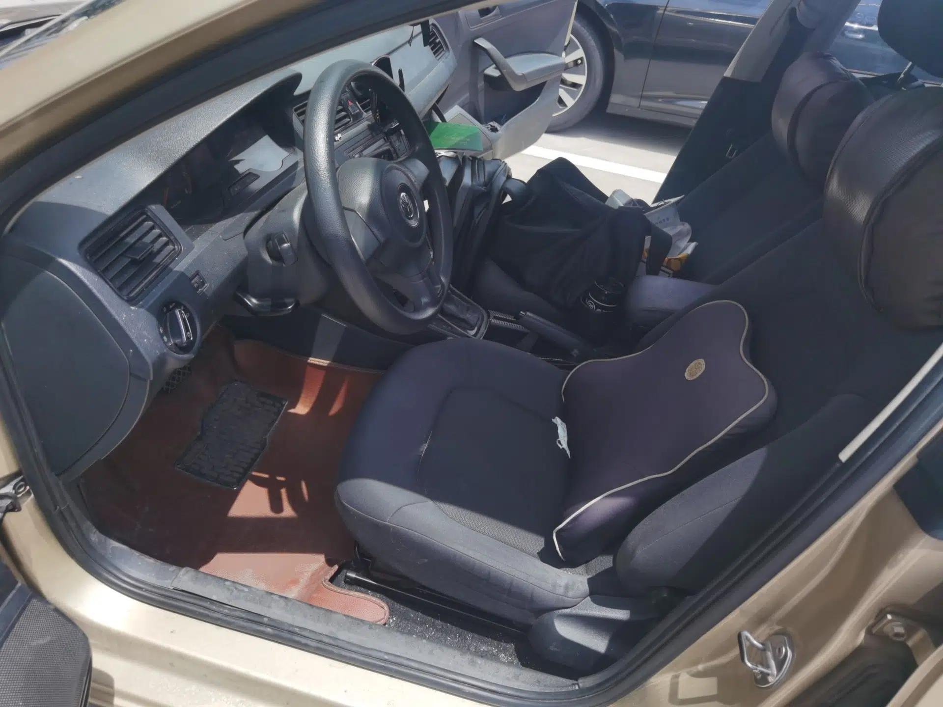 Volkswagen Santana 2013 1.6L Automatic Fashion Edition — миниатюра 16