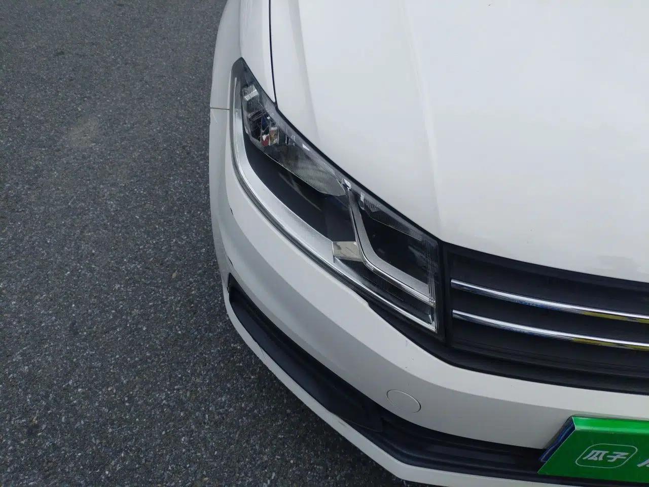 Volkswagen Santana 2017 HaoNa 1.4L Manual Fashion Edition — миниатюра 7
