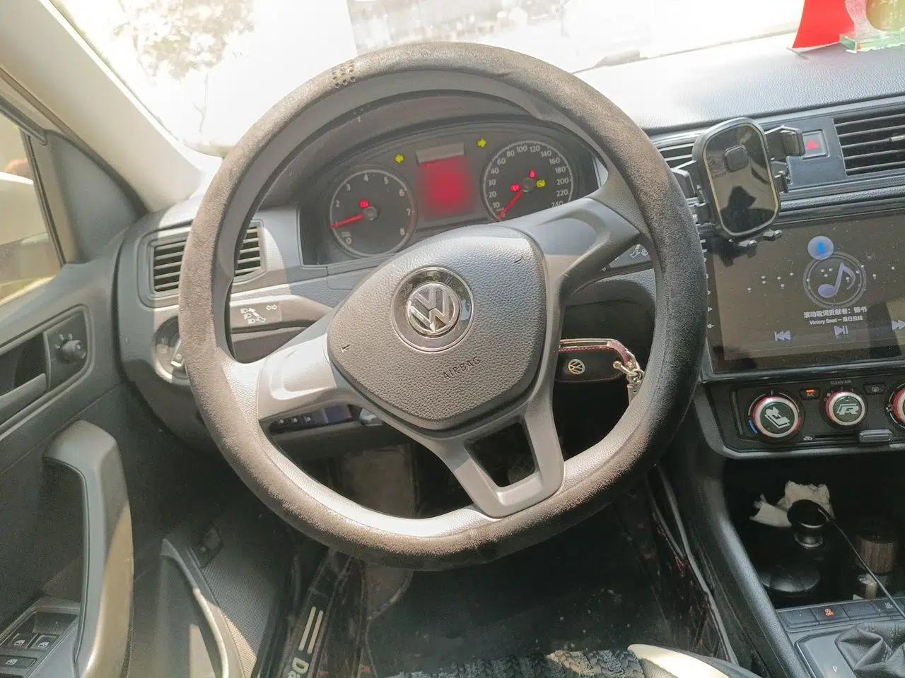 Volkswagen Santana 2019 1.5L Automatic Fashion Edition China VI — миниатюра 10