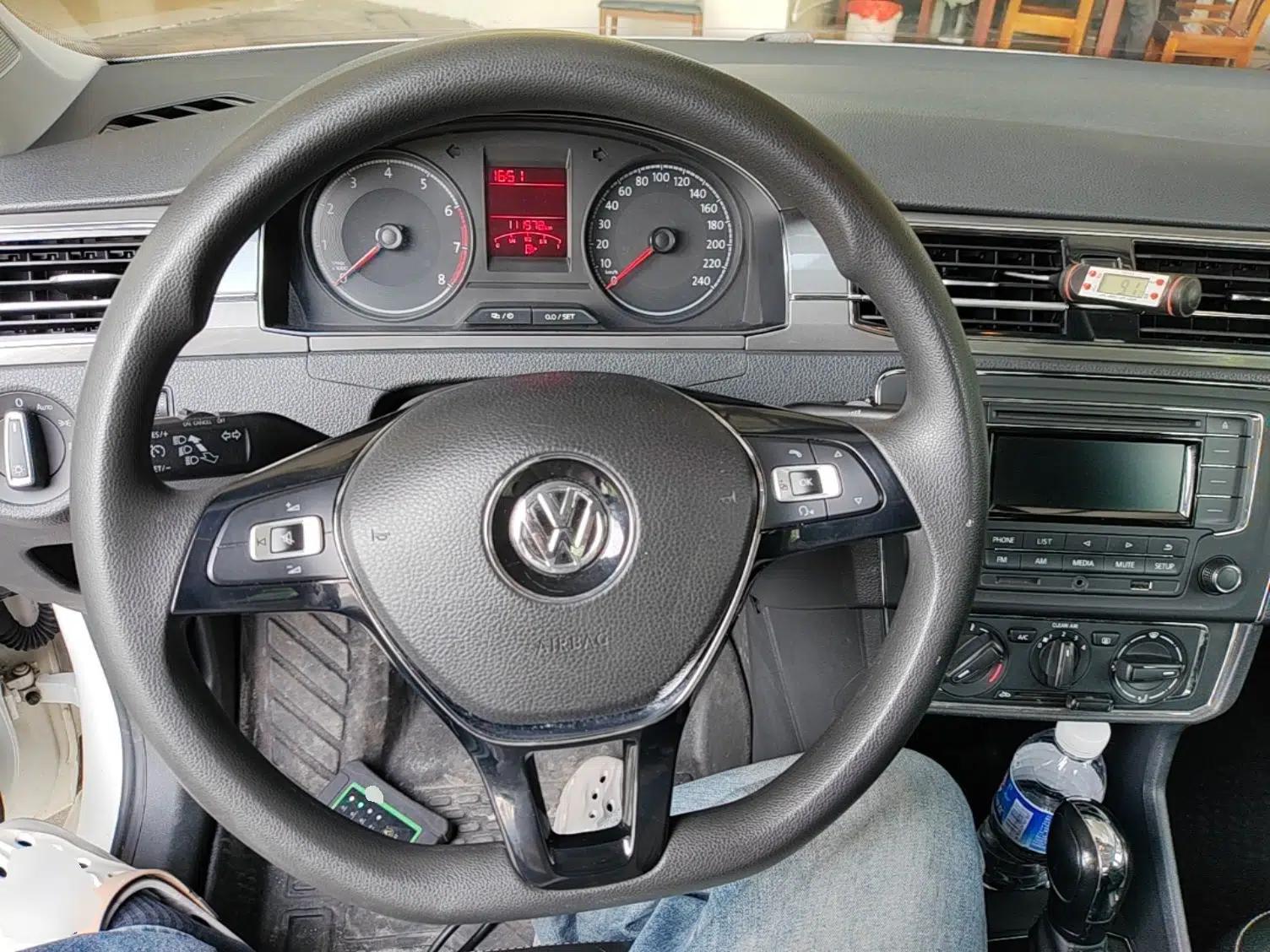 Volkswagen Santana 2016 1.6L Automatic Comfort Edition — миниатюра 13