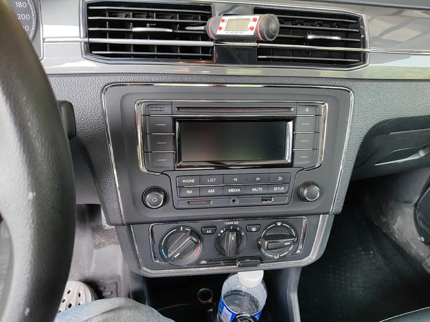 Volkswagen Santana 2016 1.6L Automatic Comfort Edition — миниатюра 15