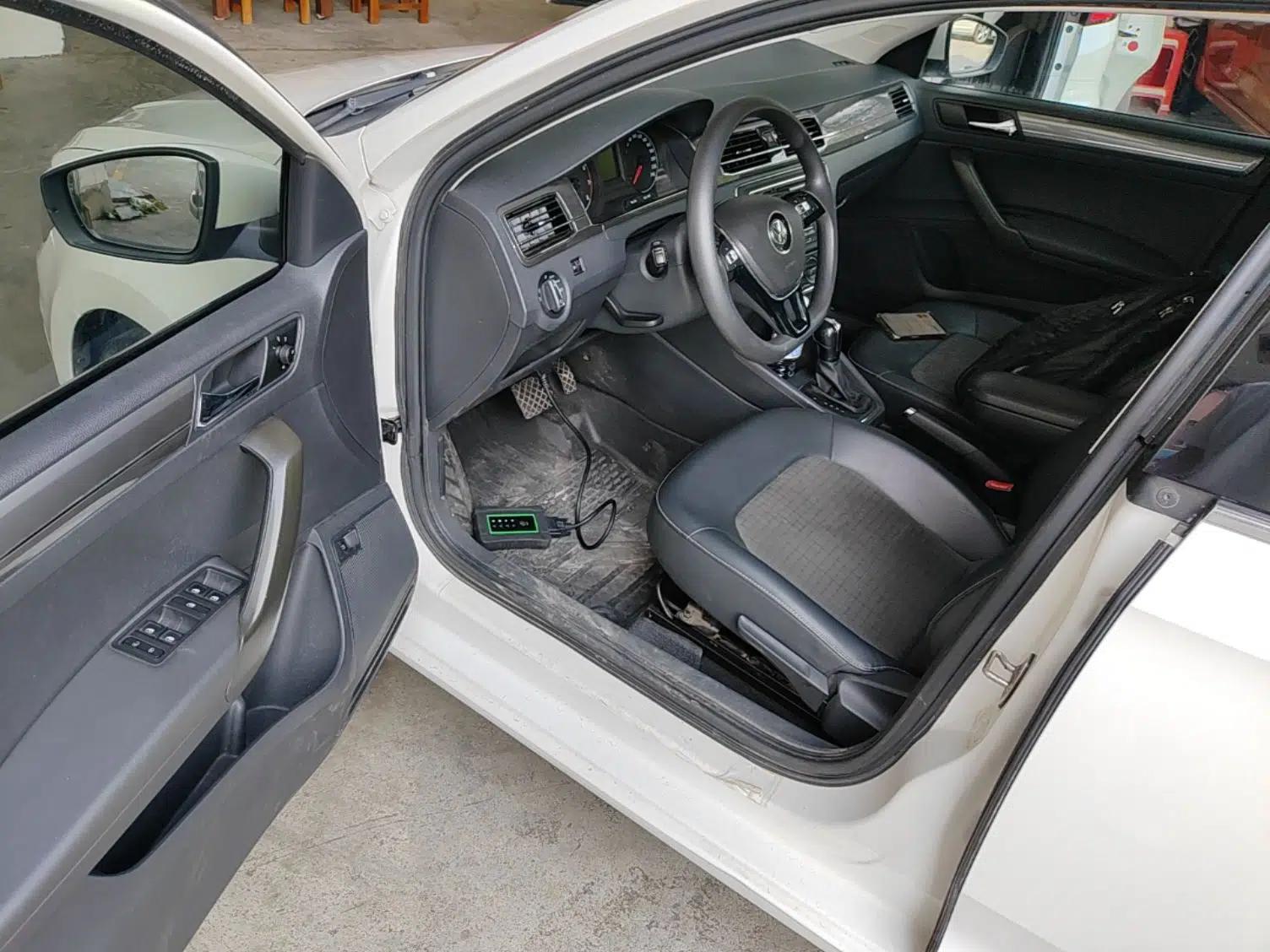 Volkswagen Santana 2016 1.6L Automatic Comfort Edition — миниатюра 18