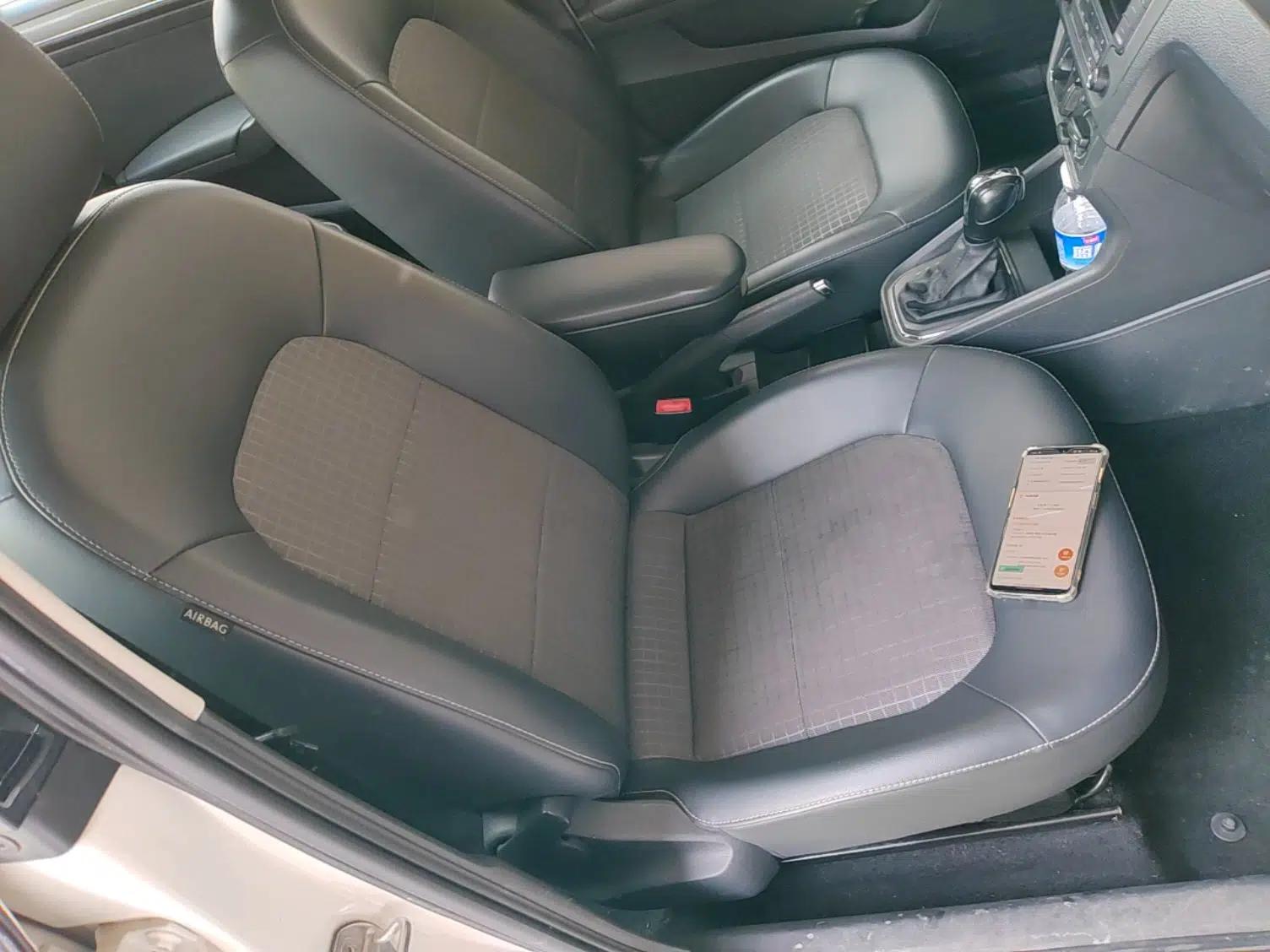 Volkswagen Santana 2016 1.6L Automatic Comfort Edition — миниатюра 19