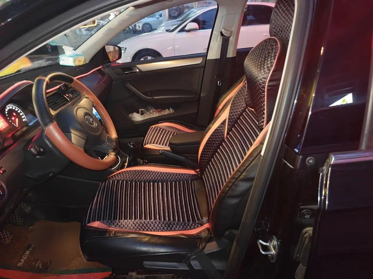 Volkswagen Santana 2016 1.6L Manual Comfort Edition — миниатюра 15
