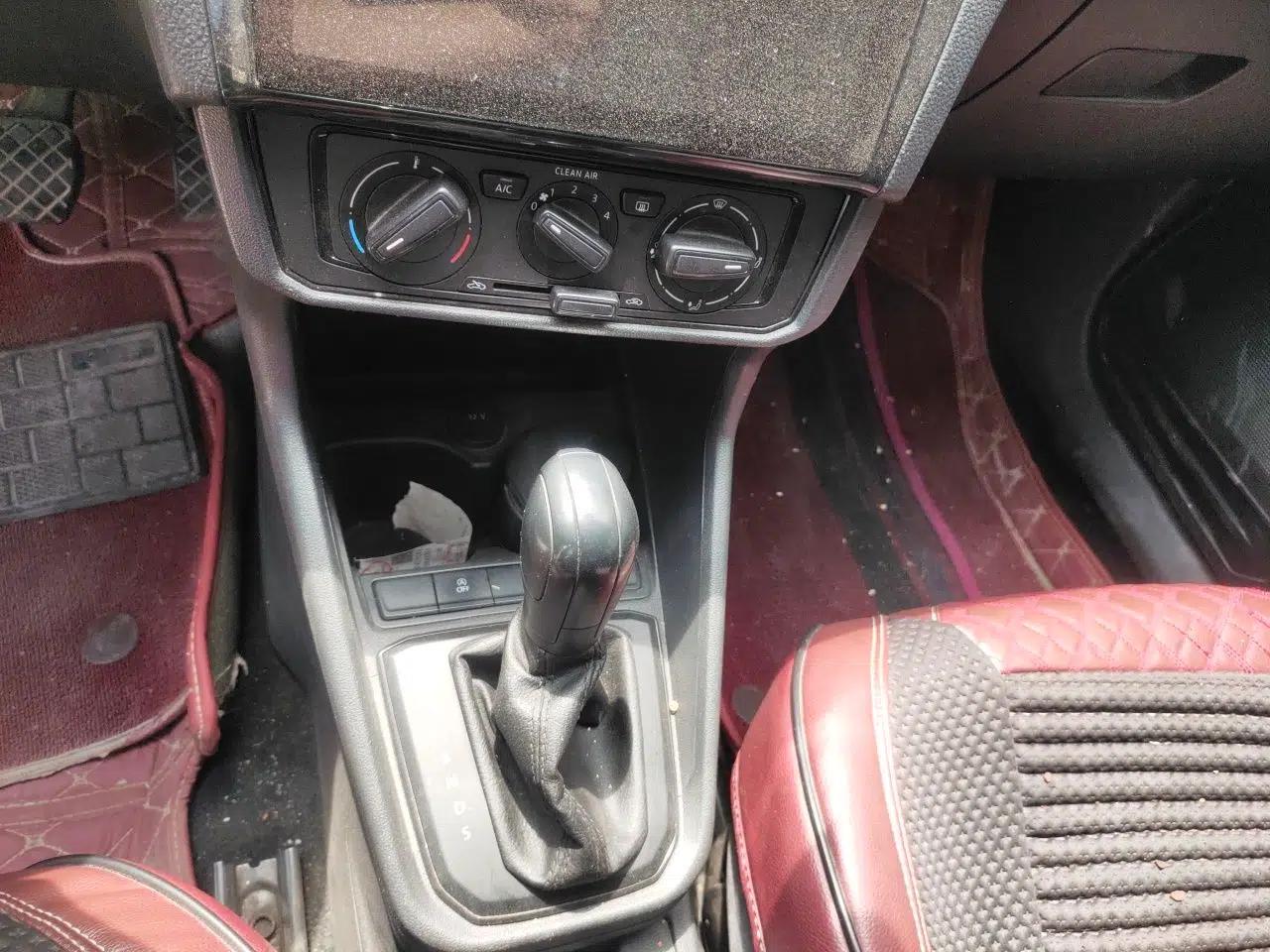 Volkswagen Santana 2021 1.5L Automatic Fashion Edition — миниатюра 14