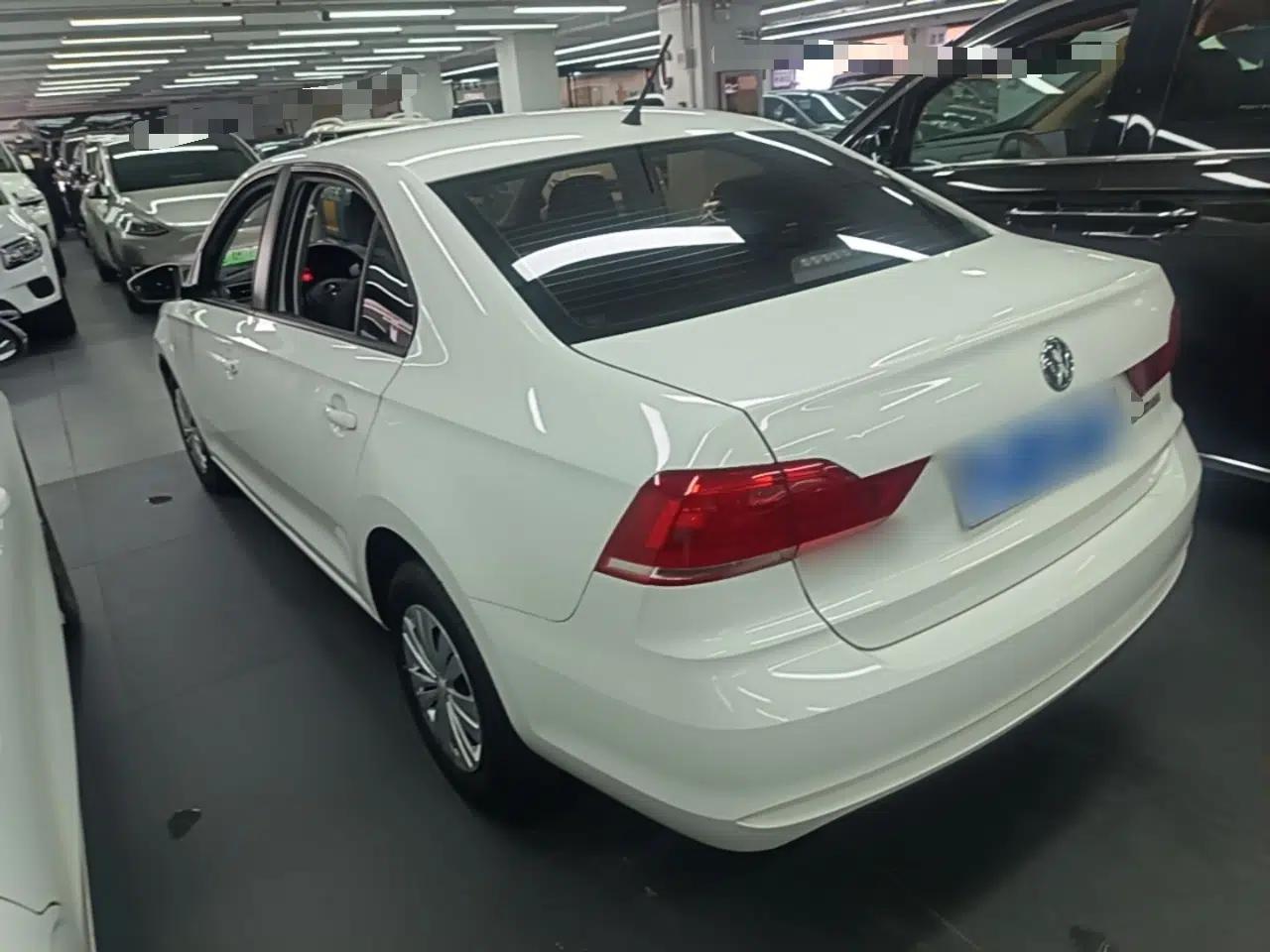 Volkswagen Santana 2021 1.5L Automatic Fashion Edition — миниатюра 4