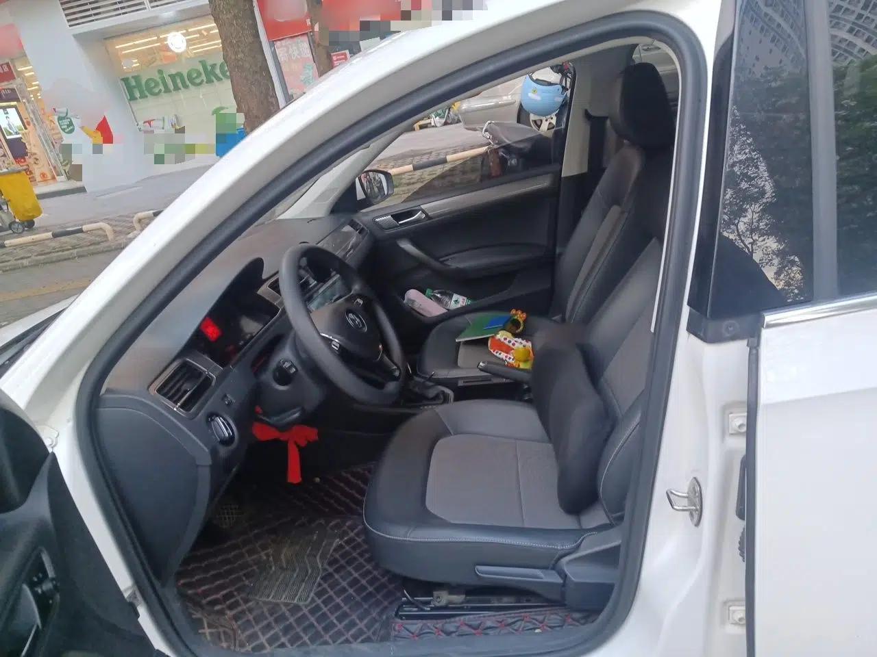 Volkswagen Santana 2016 1.6L Automatic Comfort Edition — миниатюра 15
