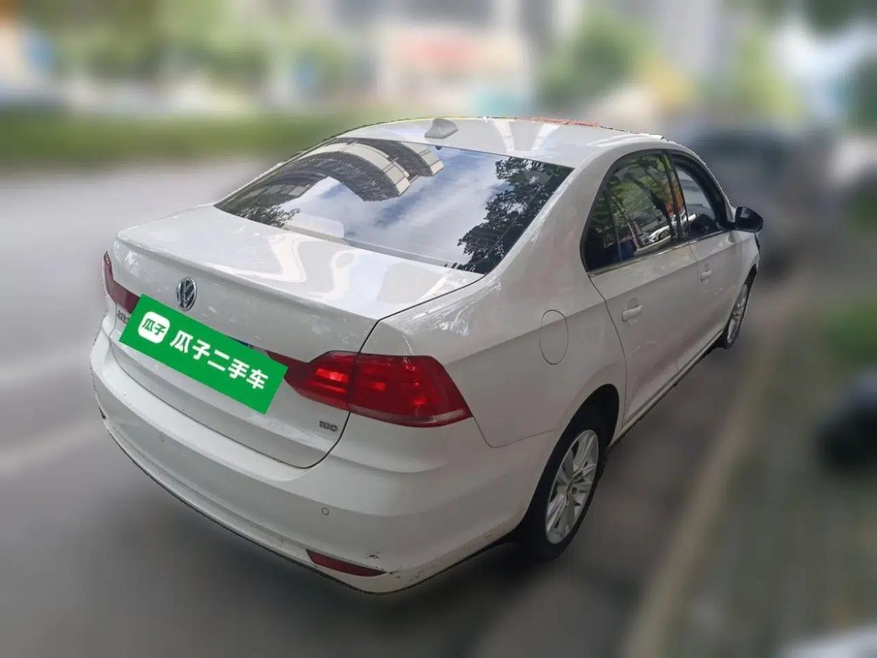 Volkswagen Santana 2016 1.6L Automatic Comfort Edition — миниатюра 6