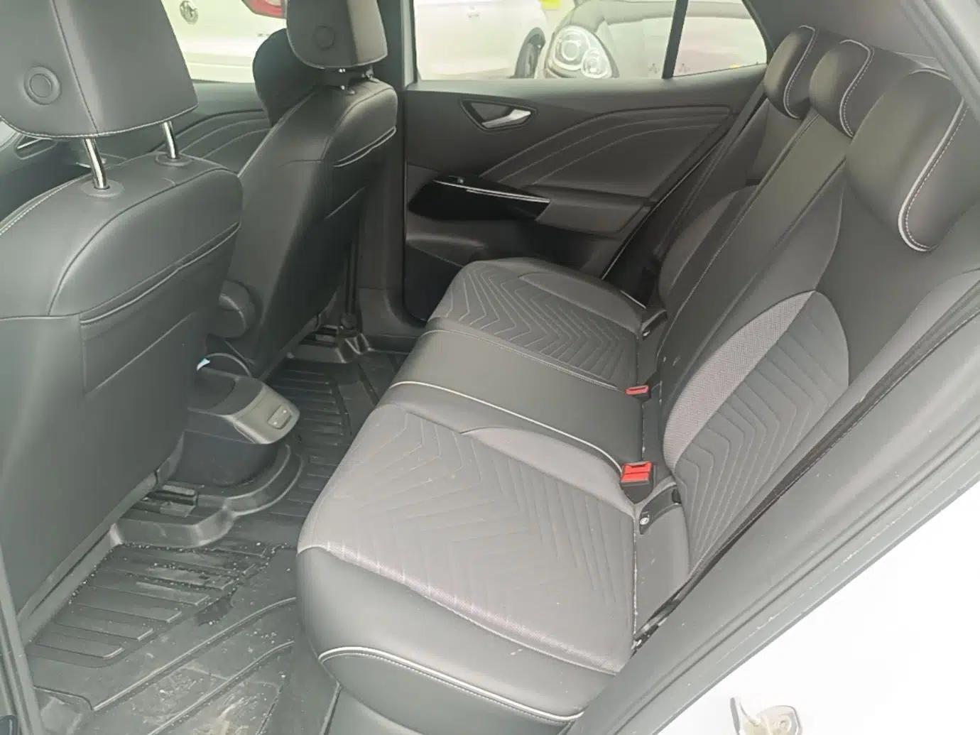 Volkswagen ID.3 2024 Outstanding Edition — миниатюра 20