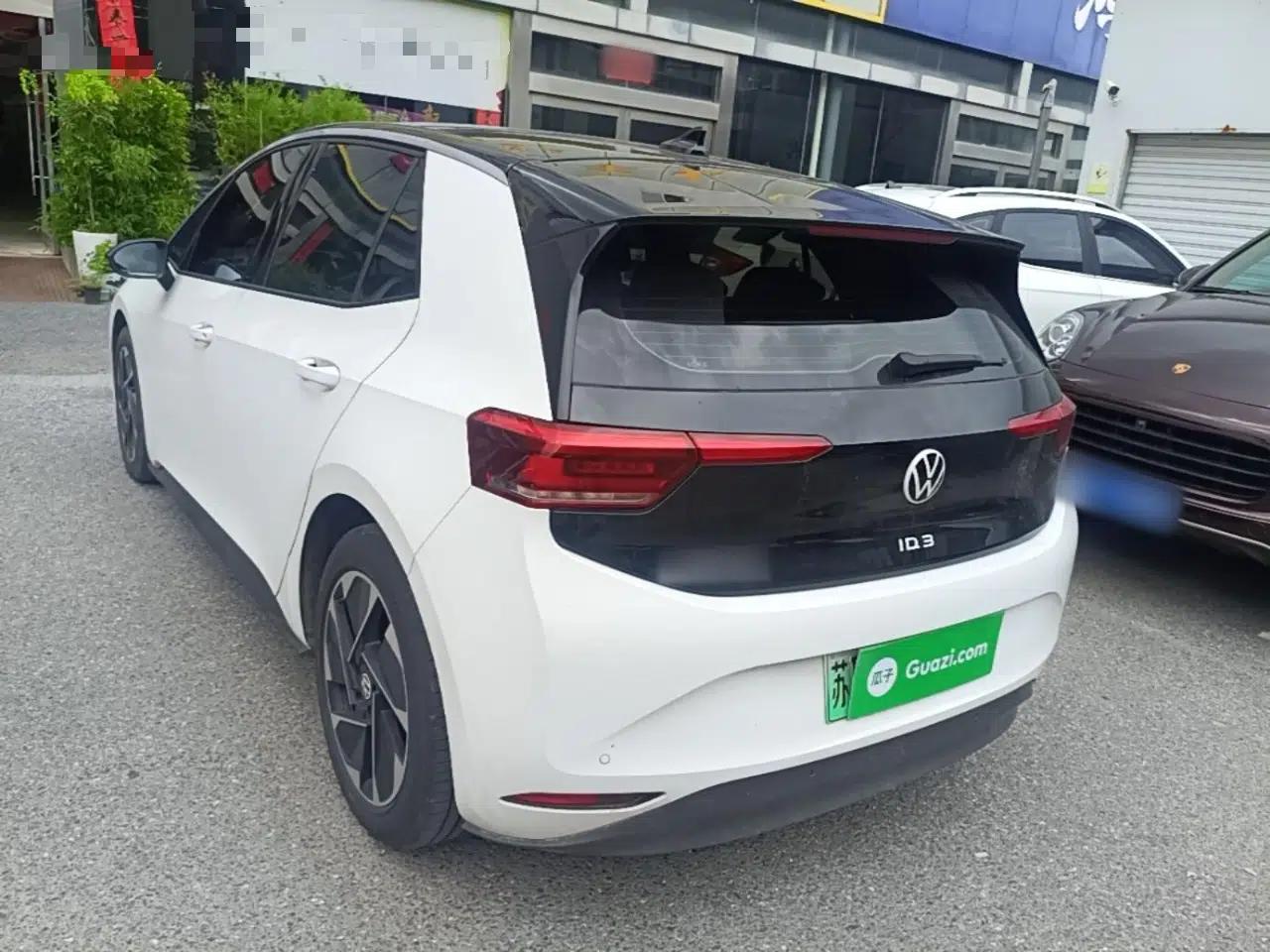 Volkswagen ID.3 2024 Outstanding Edition — миниатюра 4