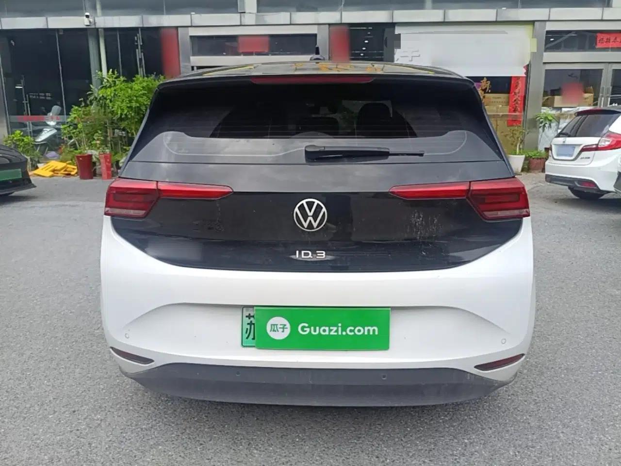 Volkswagen ID.3 2024 Outstanding Edition — миниатюра 5