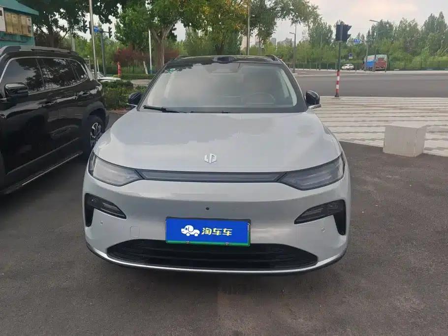 Leapmotor C11 2026 Pure Electric 640 LiDAR Smart Edition — миниатюра 2
