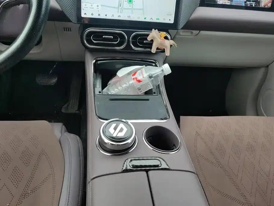 Leapmotor C11 2023 Pure Electric 580 AWD Performance Edition — миниатюра 16
