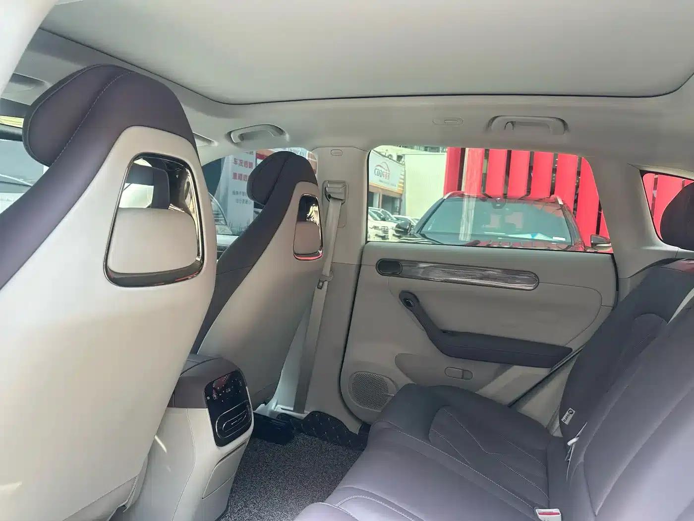 Leapmotor C11 2024 Range Extended 300 Premium Edition — миниатюра 18