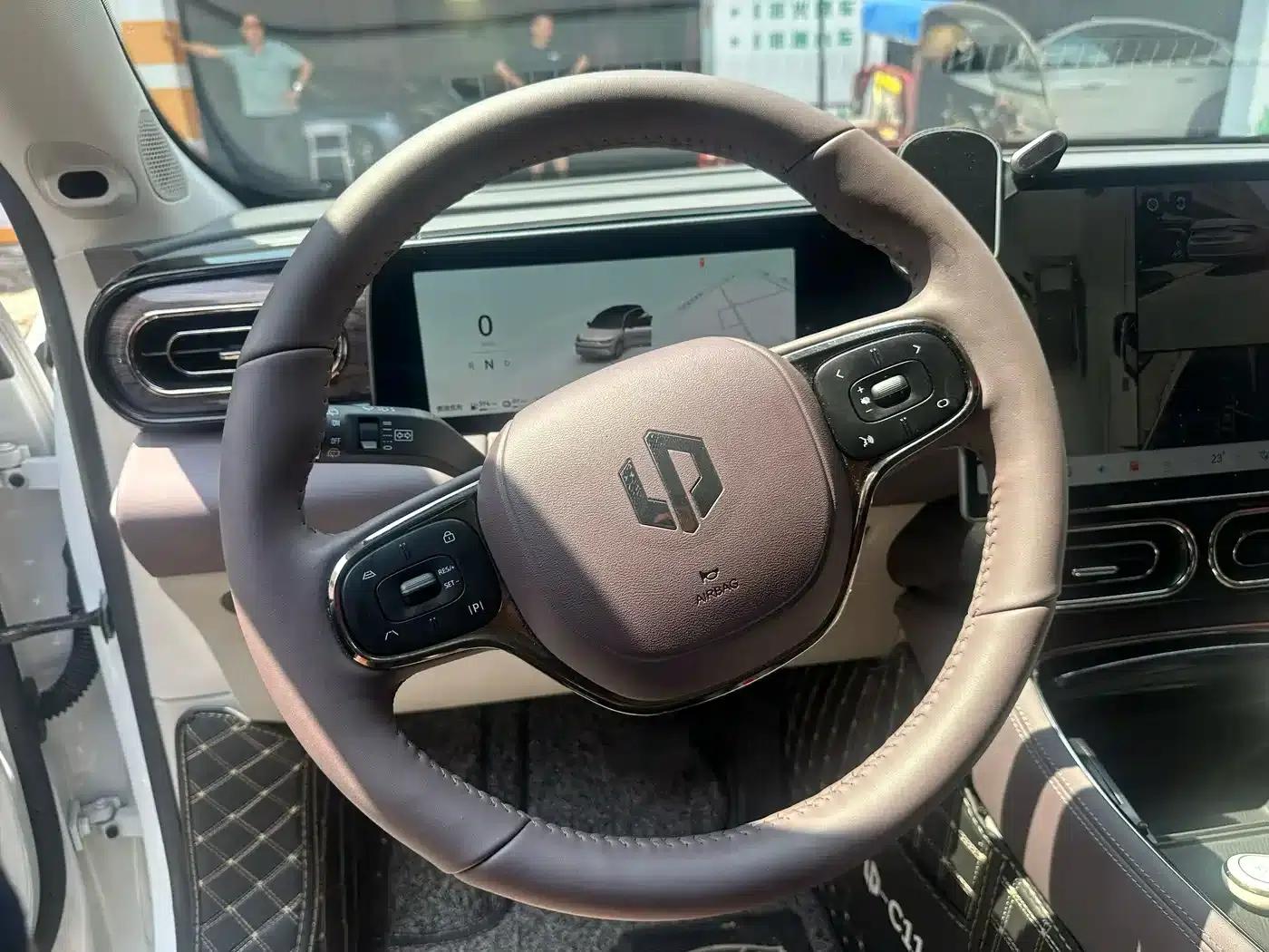 Leapmotor C11 2024 Range Extended 300 Premium Edition — миниатюра 3