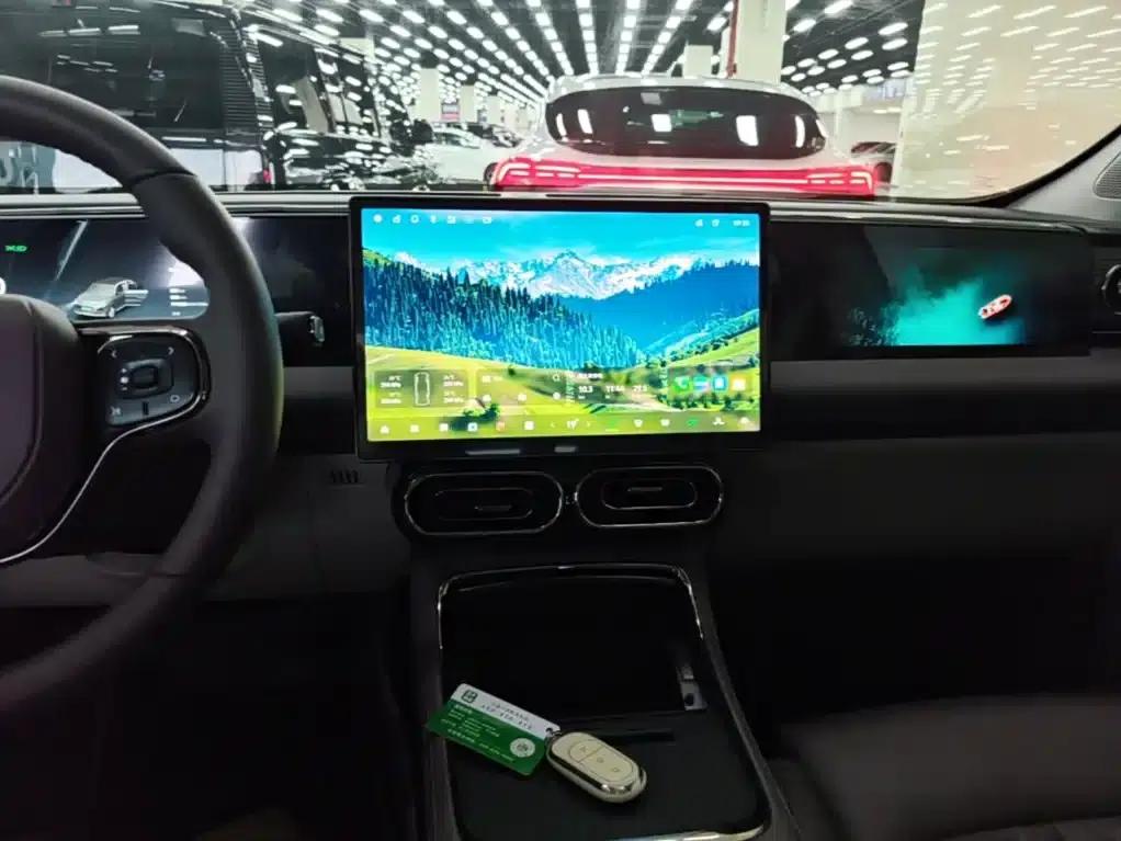 Leapmotor C11 2024 Pure Electric 580 Premium Edition — миниатюра 13
