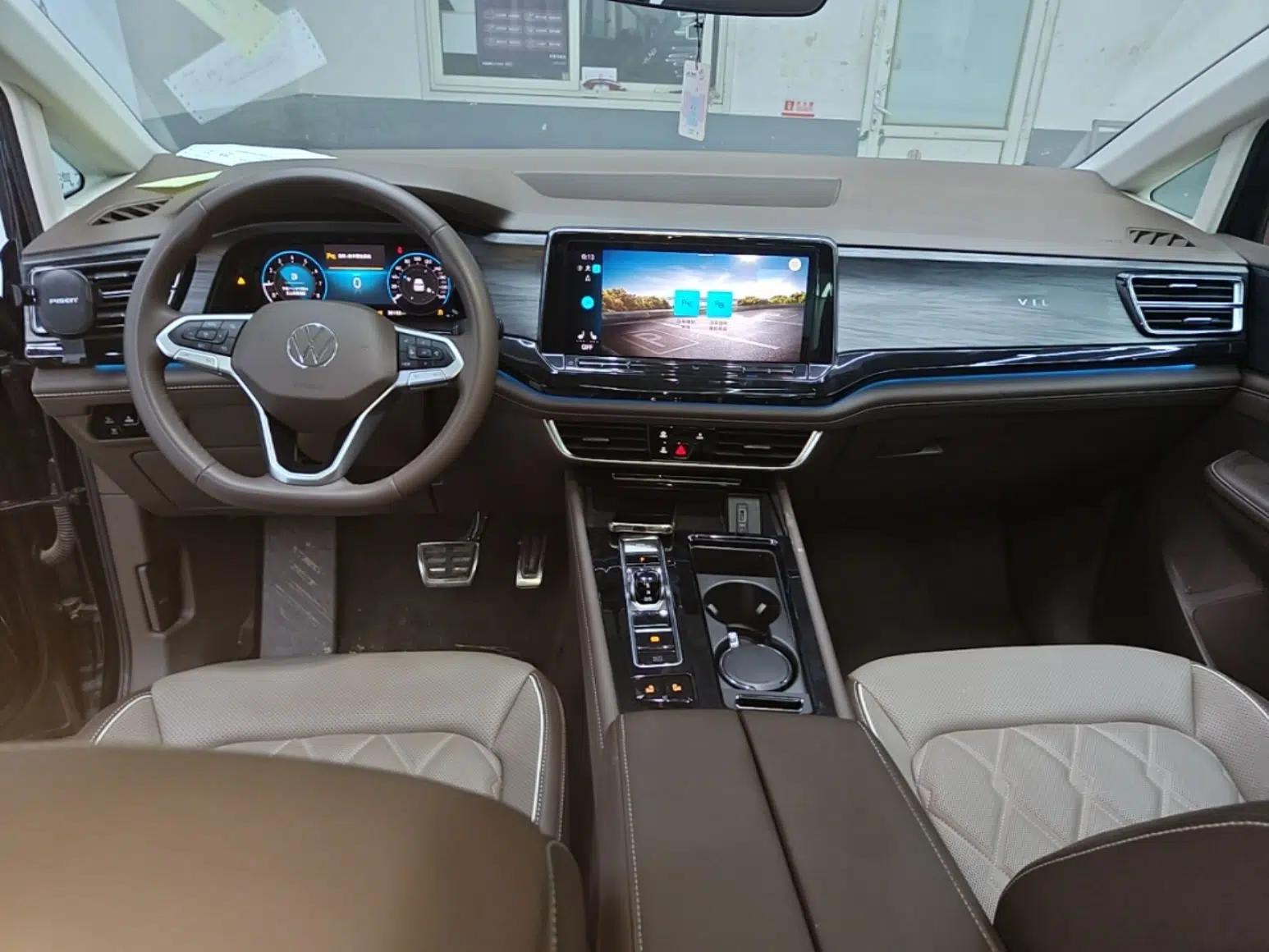Volkswagen Viloran 2024 380TSI Premium Edition — миниатюра 12