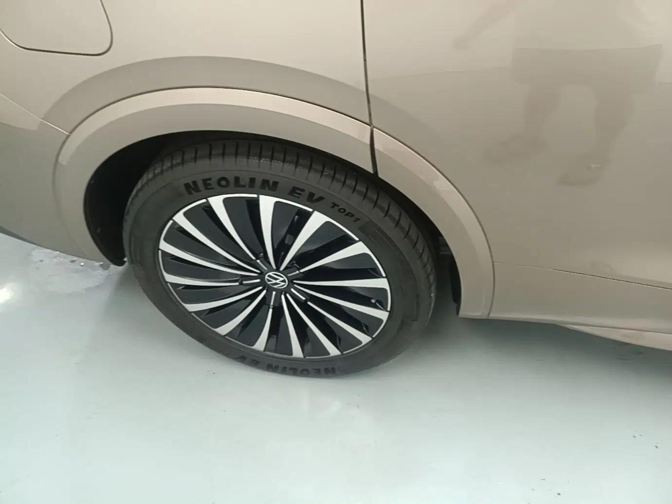 Volkswagen Viloran 2020 380TSI Prestige Edition — миниатюра 11