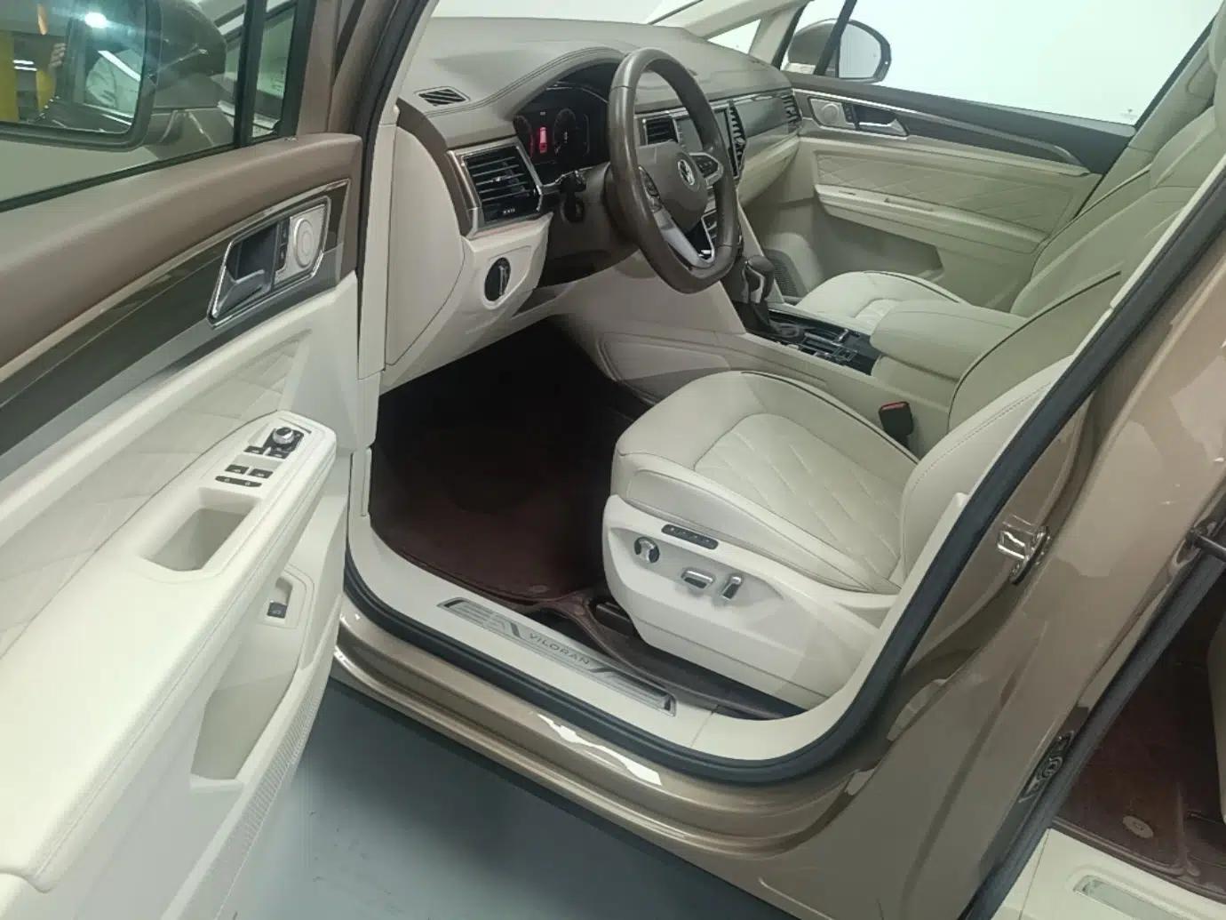 Volkswagen Viloran 2020 380TSI Prestige Edition — миниатюра 18