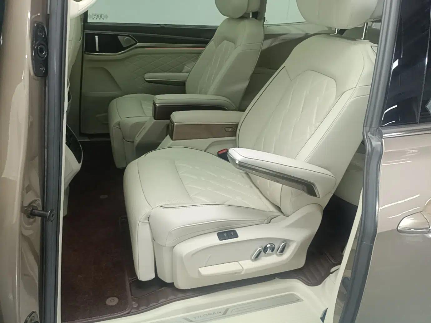 Volkswagen Viloran 2020 380TSI Prestige Edition — миниатюра 20