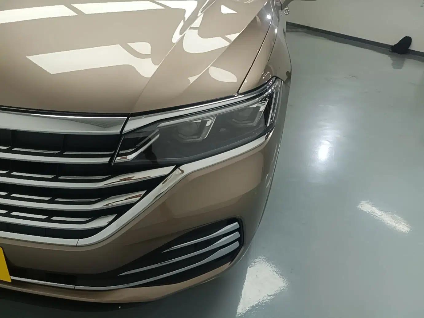 Volkswagen Viloran 2020 380TSI Prestige Edition — миниатюра 8