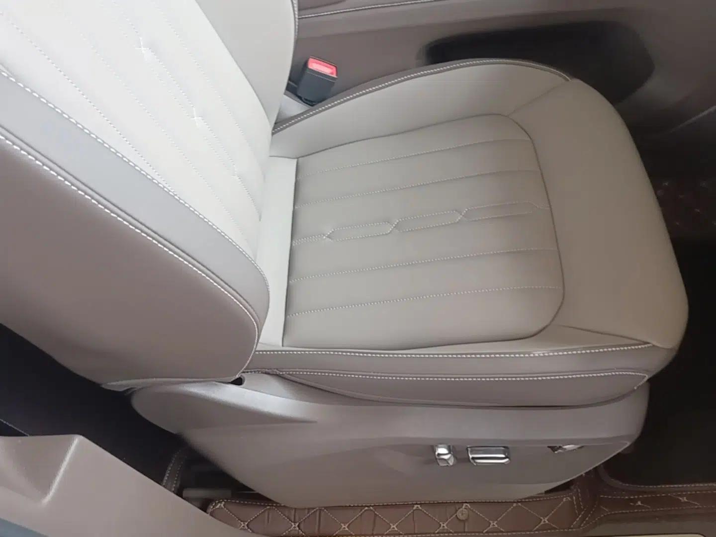 Volkswagen Viloran 2024 330TSI Luxury Edition — миниатюра 19