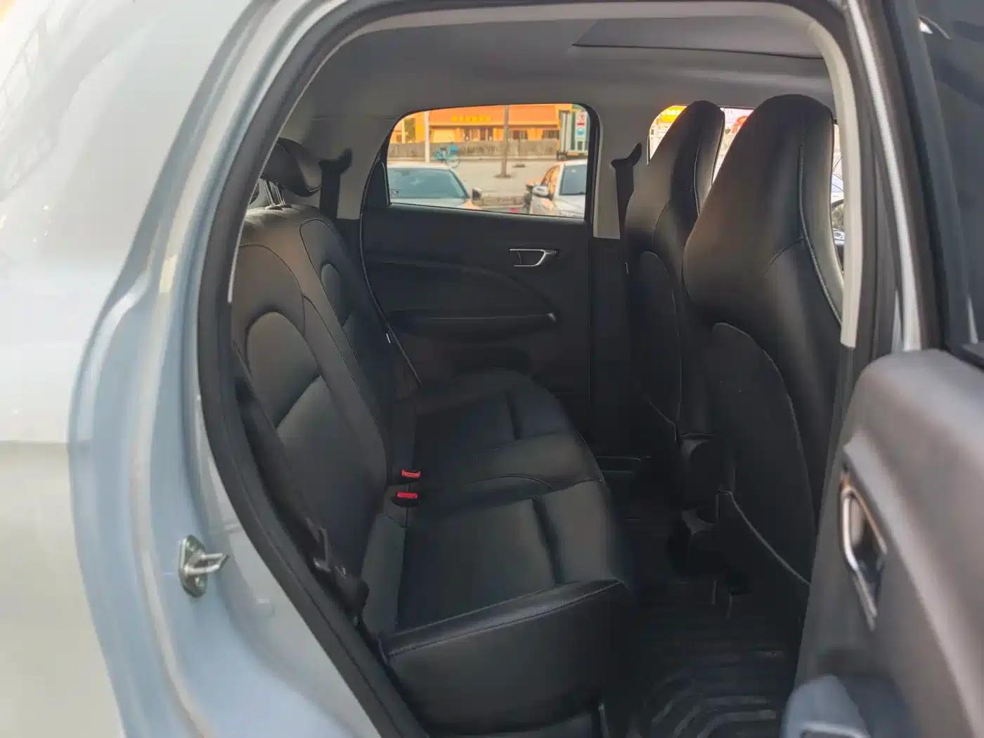 Leapmotor T03 2022 Diamond Edition — миниатюра 12