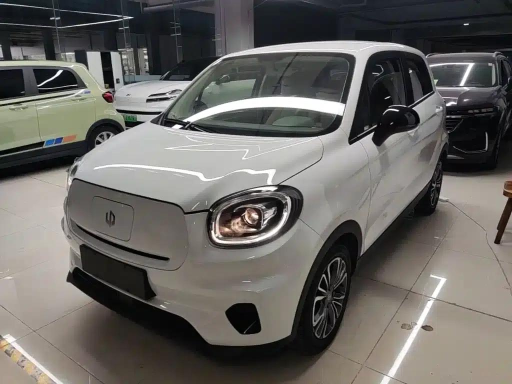 Leapmotor T03 2024 Model 310 Comfort Edition — миниатюра 1