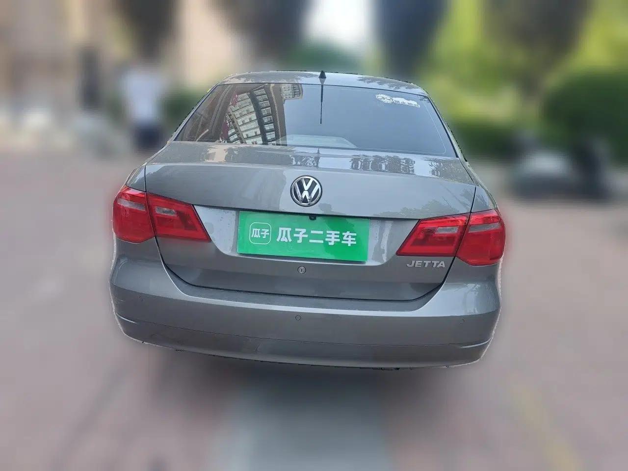 Volkswagen Jetta 2015 1.4L Manual Comfort Model — миниатюра 5