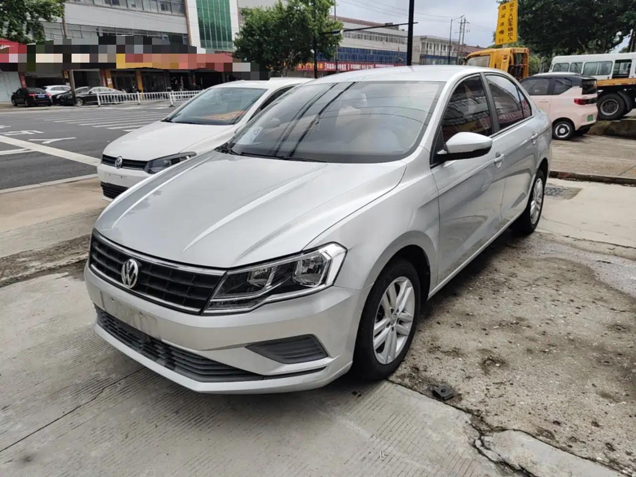 Volkswagen Jetta 2019 Dream Edition 1.5L Automatic Fashionable Version — миниатюра 1