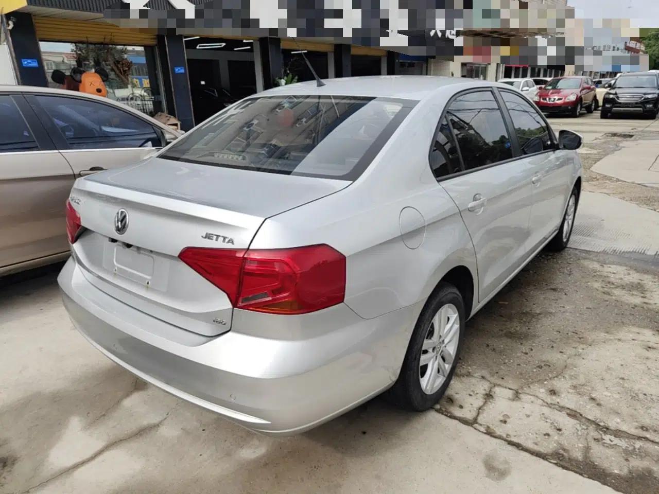 Volkswagen Jetta 2019 Dream Edition 1.5L Automatic Fashionable Version — миниатюра 6