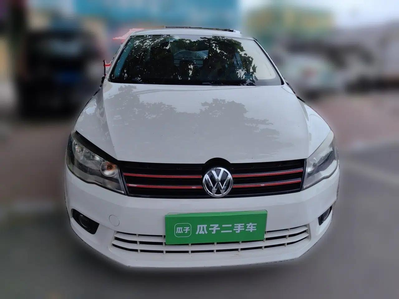 Volkswagen Jetta 2015 Value Edition 1.6L Automatic Comfort Version — миниатюра 2