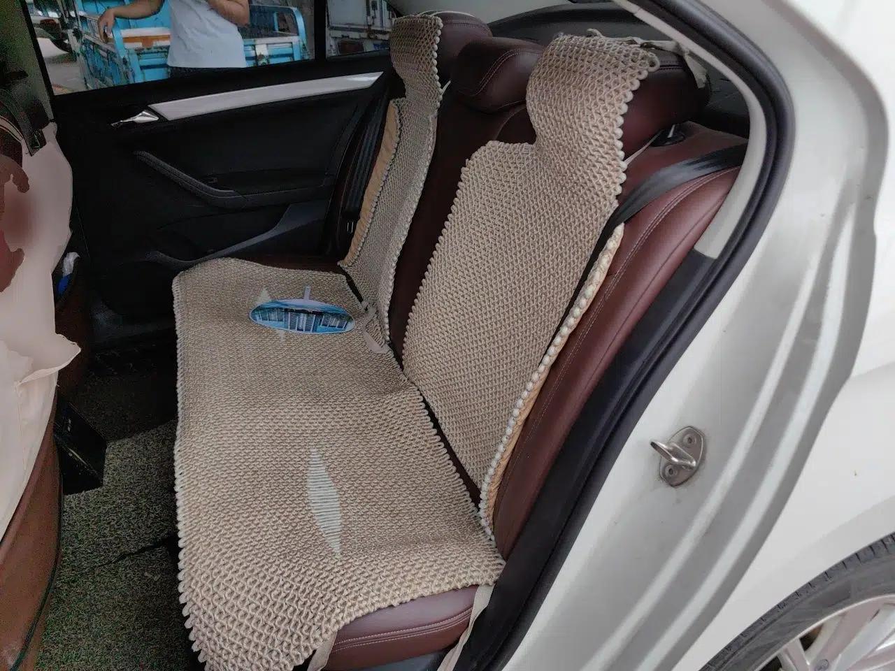 Volkswagen Jetta 2015 Value Edition 1.6L Automatic Comfort Version — миниатюра 17