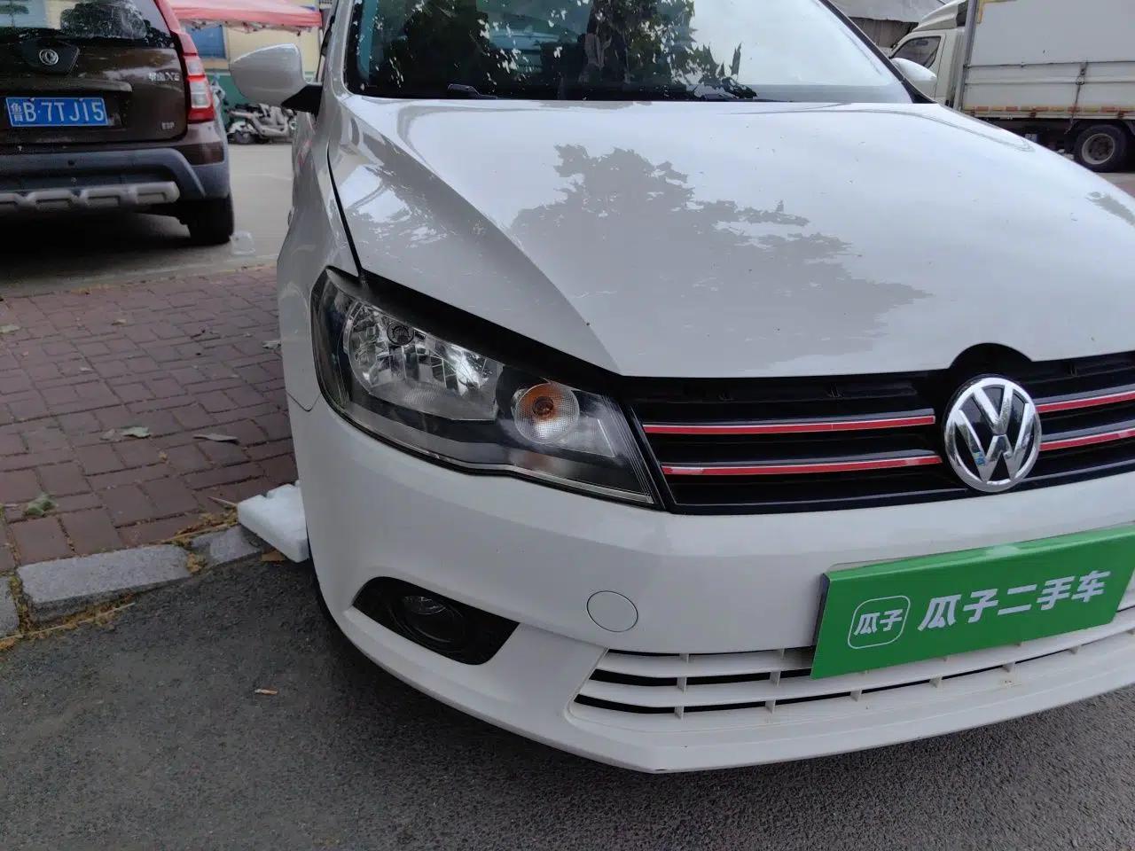 Volkswagen Jetta 2015 Value Edition 1.6L Automatic Comfort Version — миниатюра 7